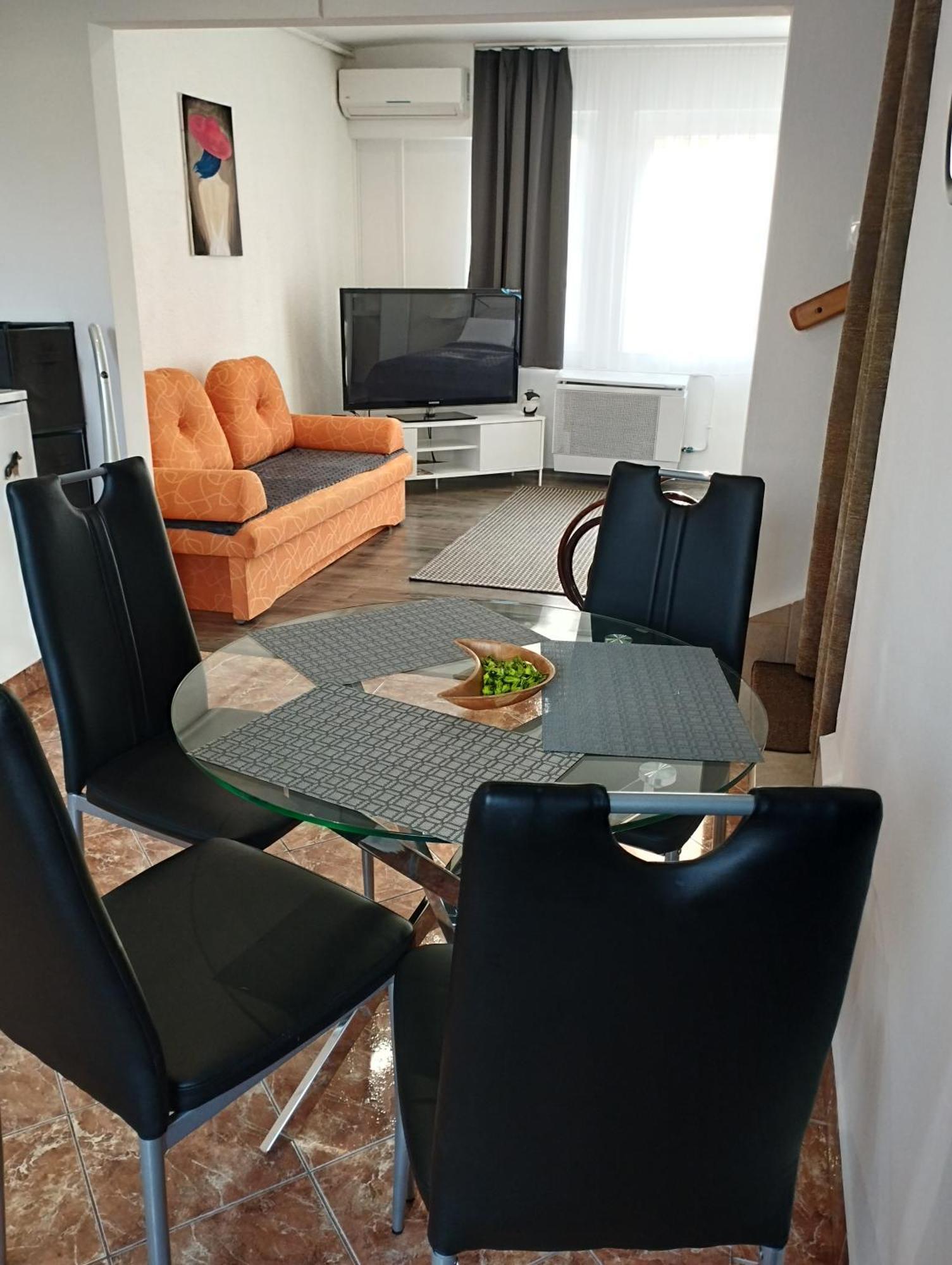 Var-Lak Apartman Balatonfůzfő Exterior foto